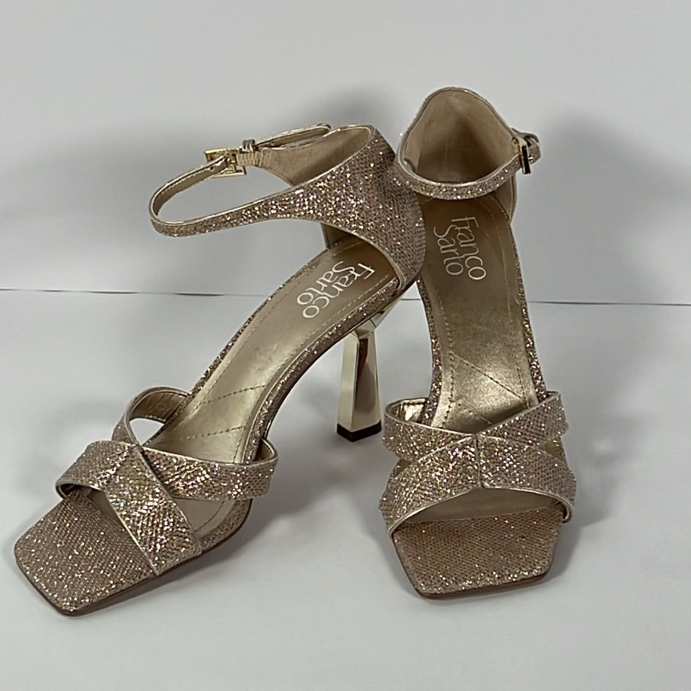Franco Sarto NWOT platinum remedy shiny square toe dress heels size 9 - Picture 5 of 5